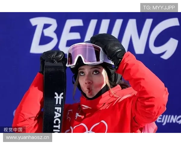 谷爱凌今天街拍那个包，我立刻开始查房价